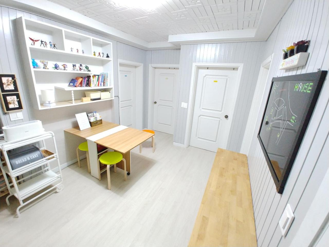 Hause Itaewon Hostel Seoul Ngoại thất bức ảnh